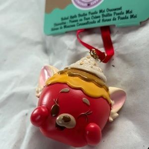 2024 Disney Park Turning Red Panda Mei Baked Apple Brulee Munchling Ornament NWT